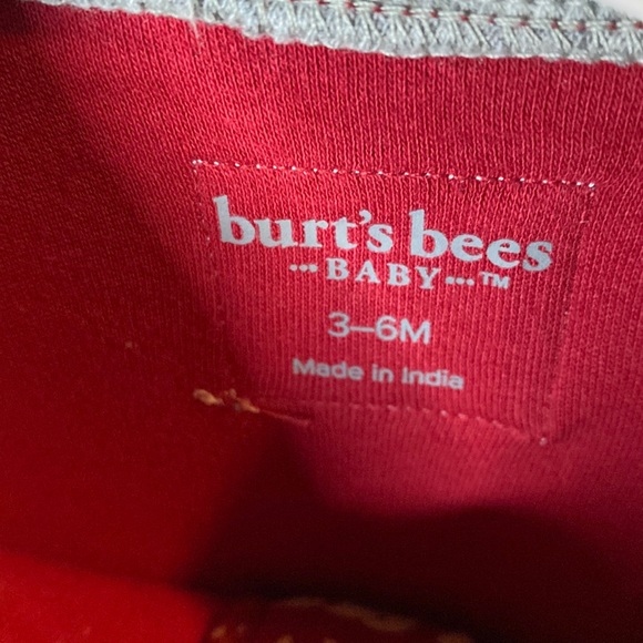 Burt’s Bees Christmas Baby Sleeper Size 3-6 Months NEW - Picture 3 of 8